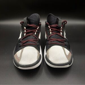 Jordan Zoom Separate Basketball Shoes | Men’s 9.5 / Women’s 11